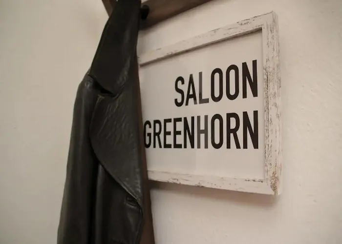 Saloon Greenhorn *